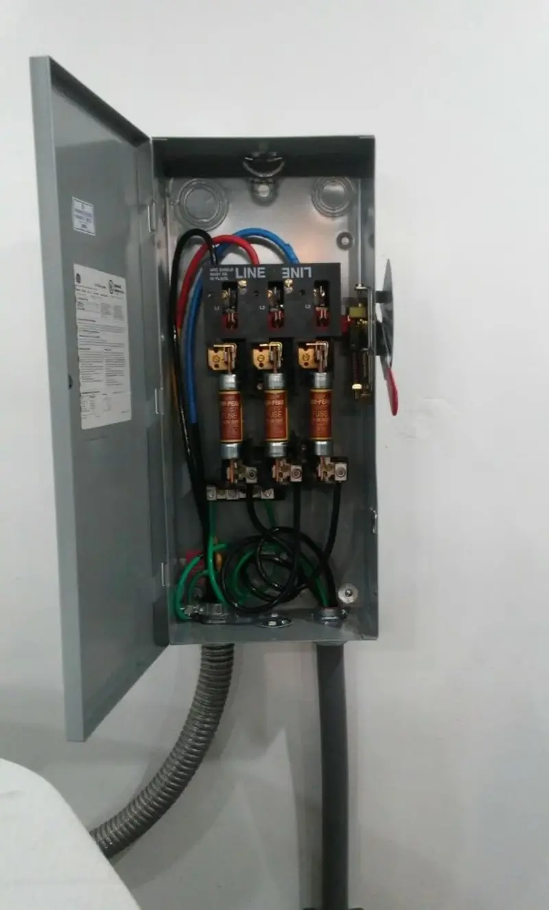 Three-phase disconnect switch installed for Smoke Detector Installation in Ridgefield